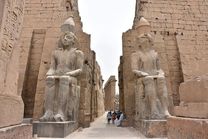 4-Day Luxor-to-Aswan Nile Cruise with Hot Air Balloon & Abu Simbel photo 4