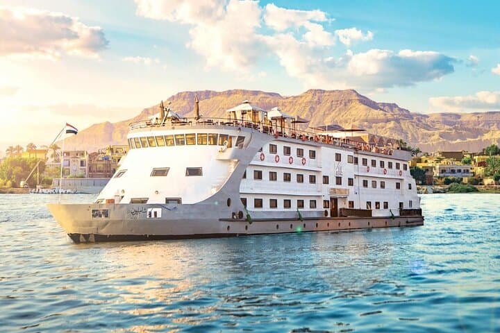 4-Day Luxor-to-Aswan Nile Cruise with Hot Air Balloon & Abu Simbel