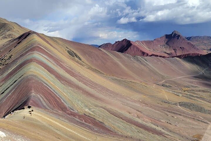5-Day Ausangate Backpacking Trek to Rainbow Mountain (Vinicunca)