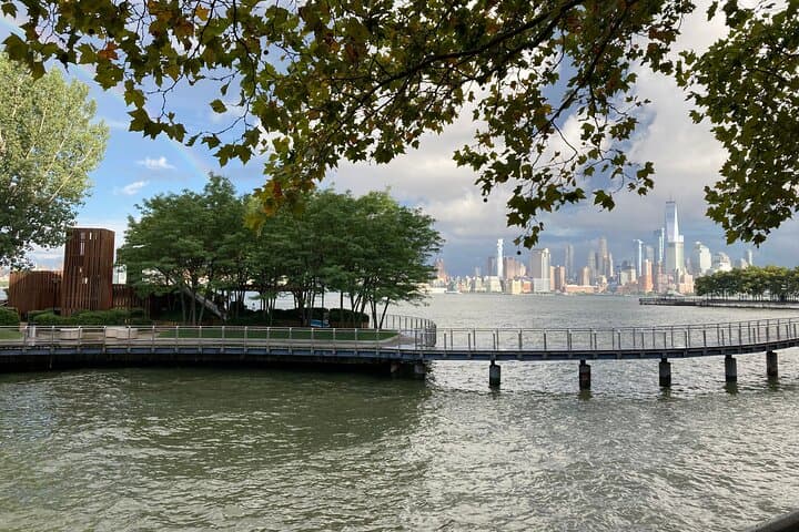 Hoboken Private Walking Tour: Local Streets, Waterfront, and Manhattan Skyline Views photo 5