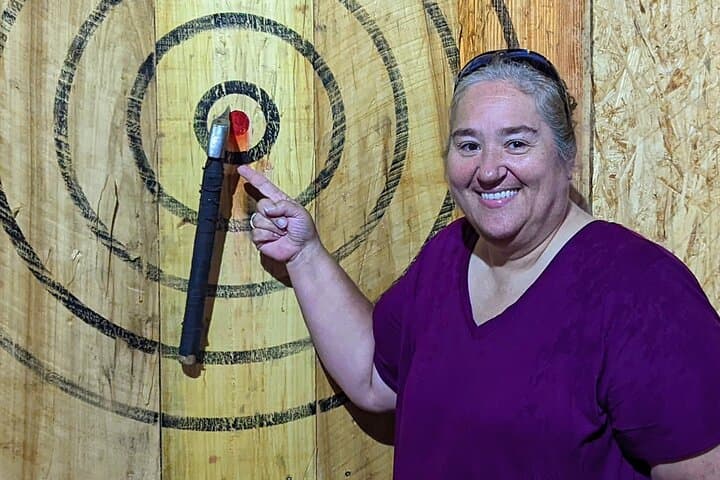 Hatchet Hangout St. Pete: 90-Minute Guided Axe-Throwing Experience photo 6
