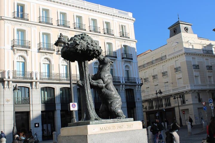Private Walking Tour: Madrid Center & Retiro Highlights photo 5
