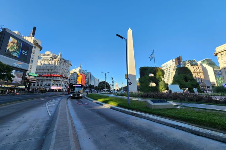 Explore Buenos Aires: Private City Tour with a Local Expert photo 3