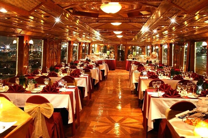 Evening Dhow Cruise Dinner in Dubai Marina: Sunset Buffet & Tanoura Show photo 3