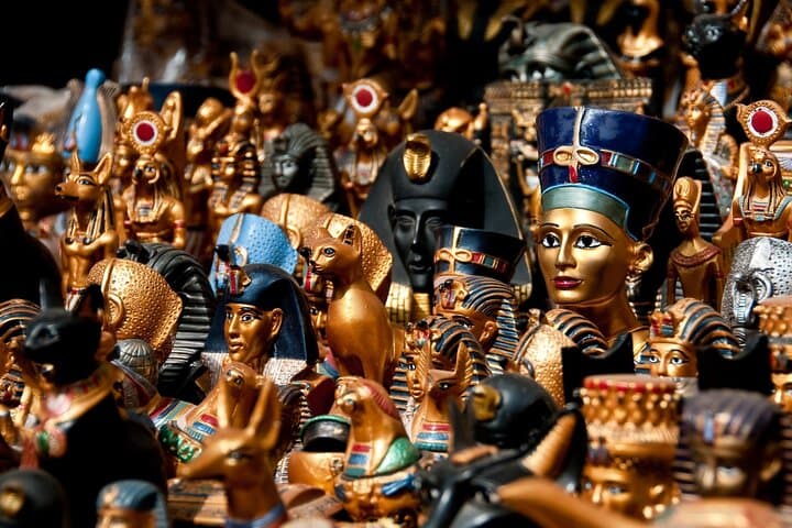 Cairo Shopping Experience: Explore Local Markets, Perfumes & Papyrus photo 2