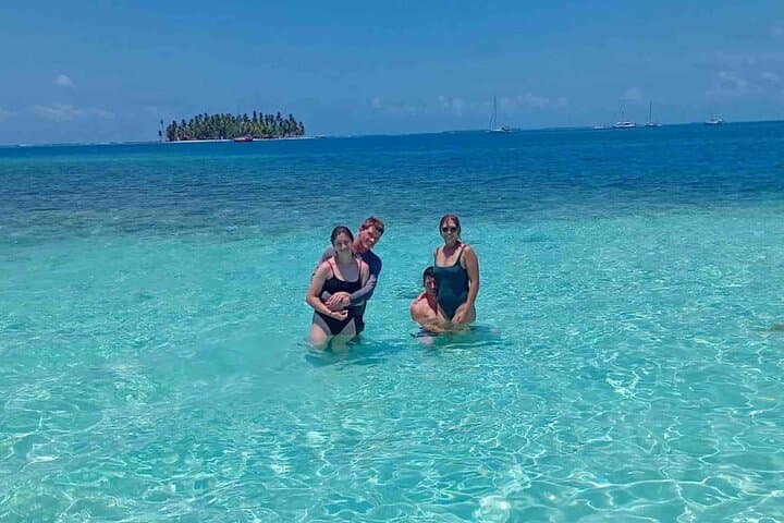 San Blas Islands Day Tour from Panama City — Natural Pool, Shipwreck Snorkel & Isla Chichime photo 6