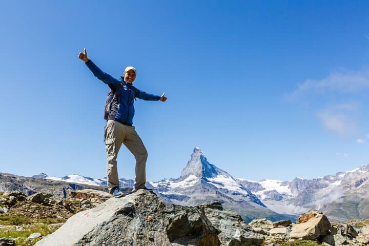Private Tour: Lucerne & Mount Titlis Day Trip with Cable Car and Cliff Walk