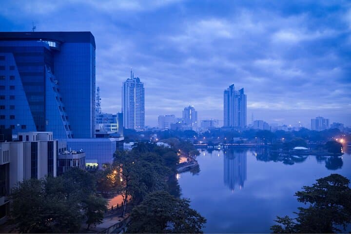 Colombo Private Walking Tour: Custom Guide-Led City Experience photo 2