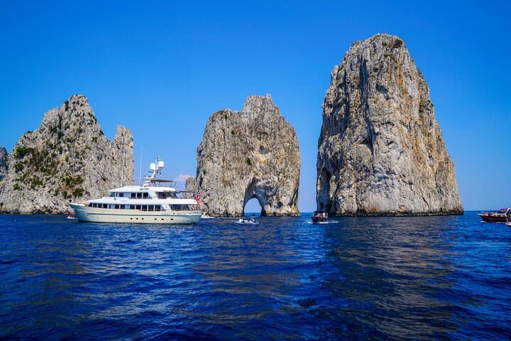 Private Capri Day Trip from Naples — Blue Grotto, Anacapri & Piazzetta photo 3