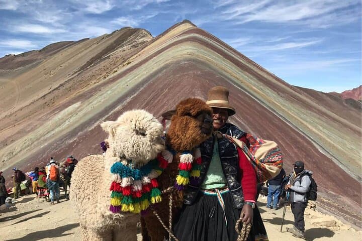 Rainbow Mountain and Red Valley Guided Hike from Cusco — Vinicunca Day Trek