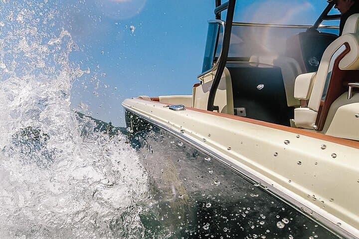 Private 2-Hour Lake Como Cruise Aboard the Invictus Tender