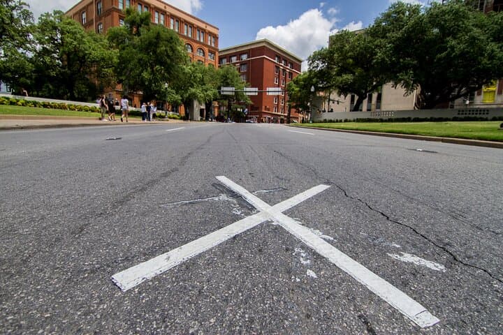 JFK Food & Culture Walking Tour — Dallas History and Eats in Dealey Plaza photo 2
