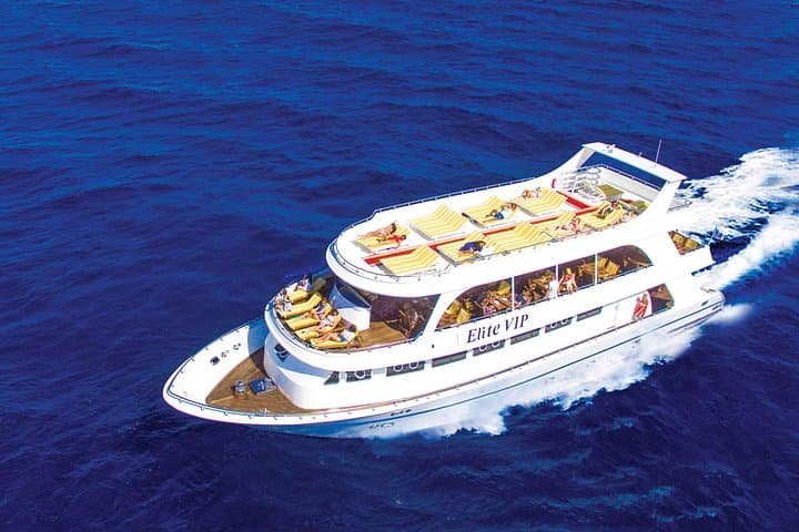 Hurghada Elite VIP Red Sea Cruise with Snorkeling and Seafood Buffet photo 1