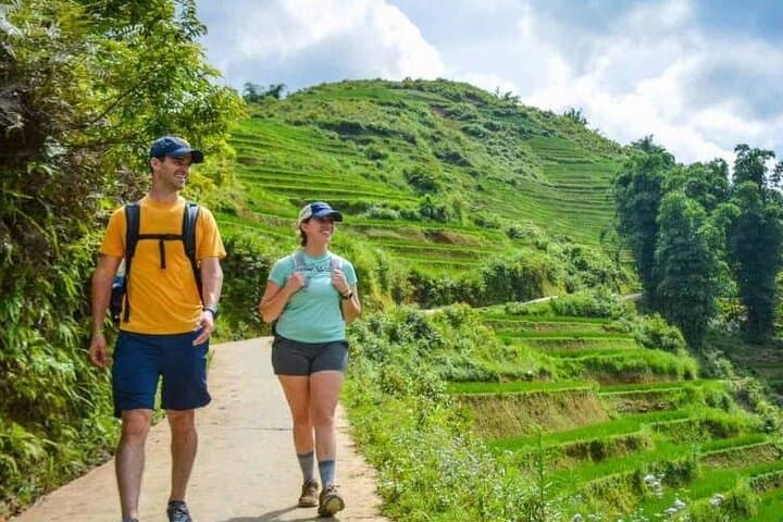 Sapa 3-Day Trek and Homestay: Rice Terraces, Cat Cat & Ta Van Bungalow