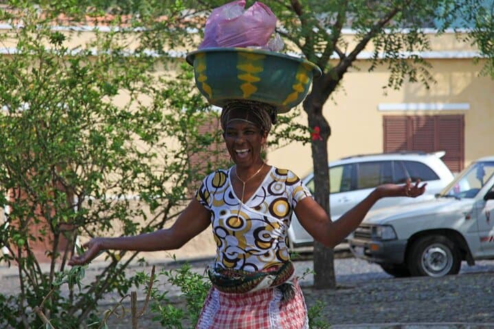 Praia Highlights: 2-Hour Guided Plateau & Market City Tour photo 5