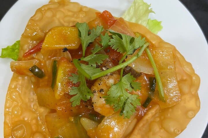 Hoi An Hidden Food Adventure: Evening Walking Tour & Lantern River Stroll photo 6