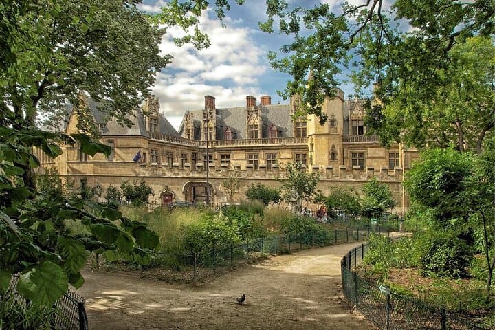 Medieval Paris Private Walking Tour — Epic Tales & Gothic Streets