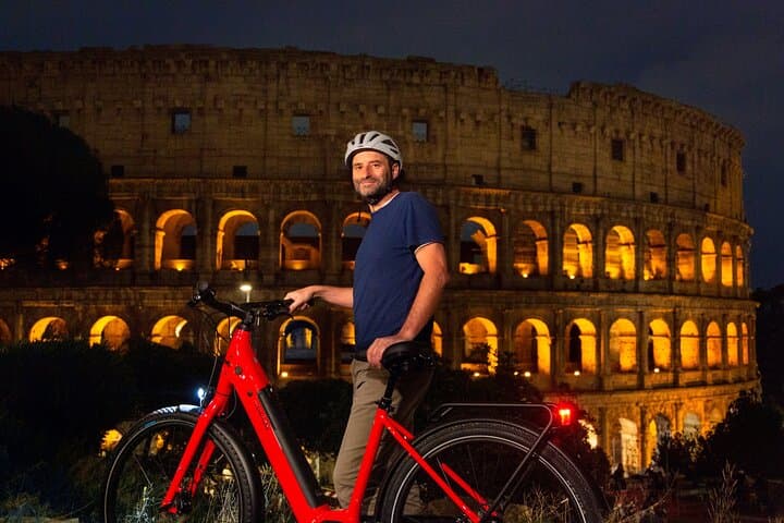Rome by Night E-Bike Tour: Colosseum, Trevi & Optional Dinner photo 3
