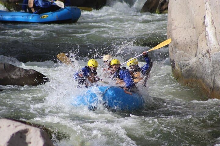 Canoeing the Rio Chili: 6km Intermediate Rapids a Short Drive from Arequipa photo 4