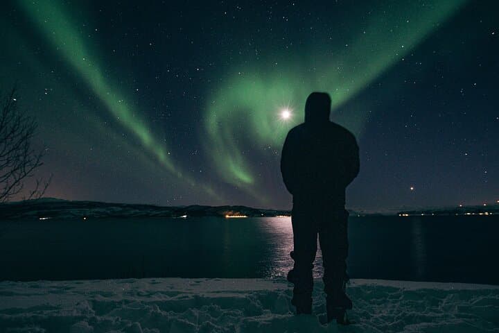Tromsø Aurora Hunt: Small-Group Northern Lights Tour with Local Guide photo 3