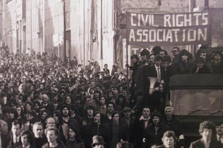 Bogside Walking Tour: Trace Bloody Sunday, Murals & Free Derry History
