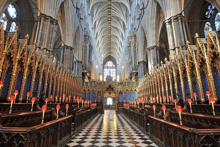 Inside Westminster Abbey: Priority-Access Guided Tour of Britain's Coronation Church