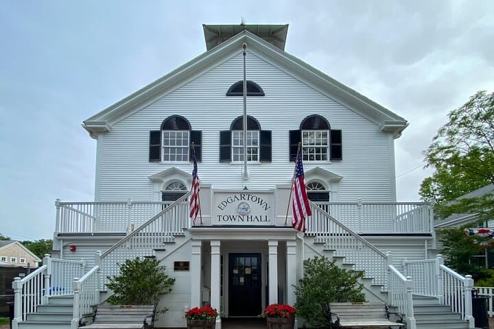 Self-Guided Edgartown Walking Tour — GPS Audio History & Harbor Lighthouse Route