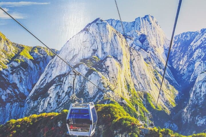 Full-Day Hike on Mt. Huashan from Xi'an — Conquer China’s Precipitous Peak photo 3