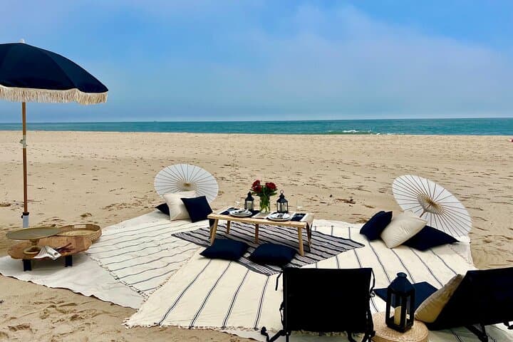 Hamptons Helicopter Beach Picnic from Manhattan photo 3