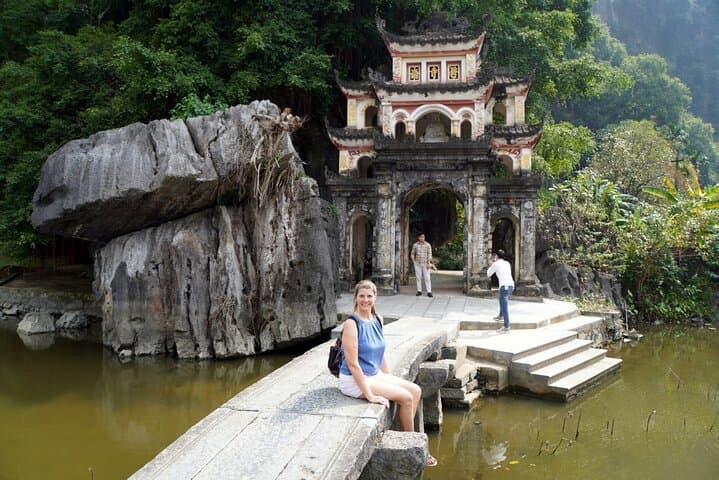 Two-Day Ninh Binh Excursion: Tam Coc, Mua Cave & Hoa Lư Ancient Capital photo 6