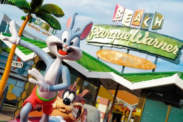 Parque Warner Beach Day Trip from Madrid: Full-Day Water Park Adventure