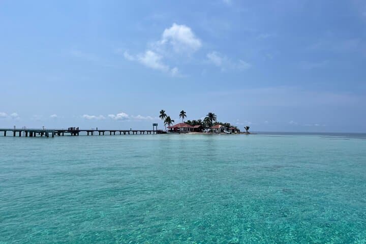Goff’s Caye Beach and Snorkeling Day Trip from Belize City photo 6