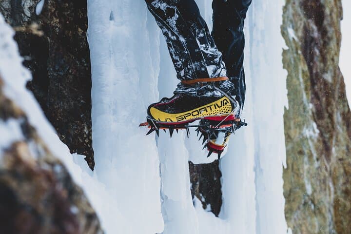 Full Day Ice Climbing Adventure in Ushuaia: Explore Tierra del Fuego’s Frozen Waterfalls photo 4
