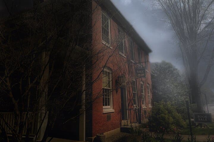 Kennebunkport 90-Minute Ghost Walking Tour: Haunted History & Maritime Lore photo 3