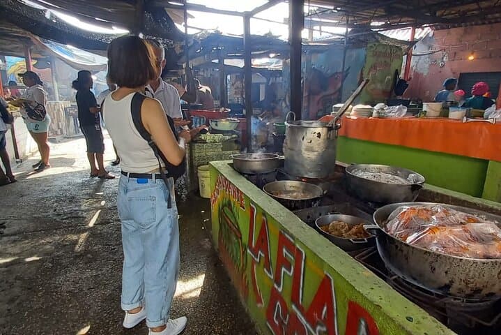 Bazurto Market & Cartagena Cooking Class: 5-Hour Market Tour and Tasting Experience photo 5