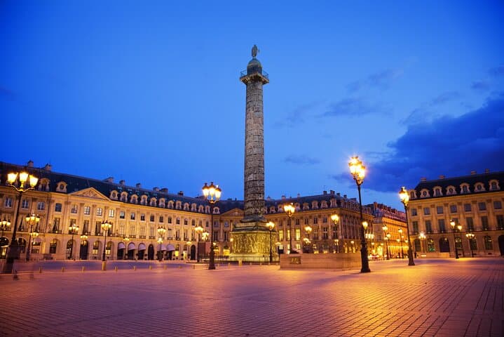 Paris Evening Illuminations Bus Tour with Eiffel Tower Summit Option photo 6