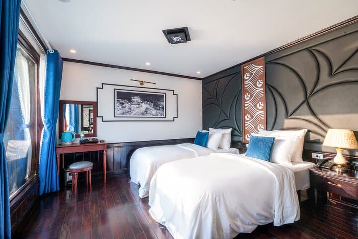 3-Day Rosa Cruise: Explore Halong Bay & Lan Ha Bay from Hanoi photo 2