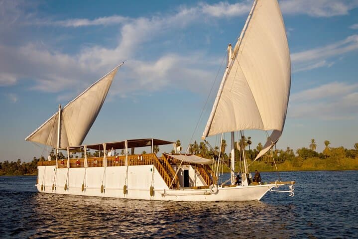 Sail the Nile: 4-Day Dahabiya Cruise from Aswan to Luxor
