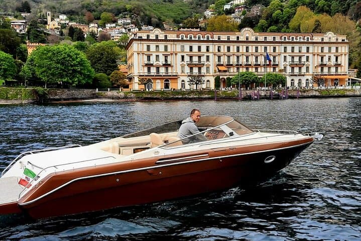 Lake Como Half-Day Private Boat Tour with Aperitif