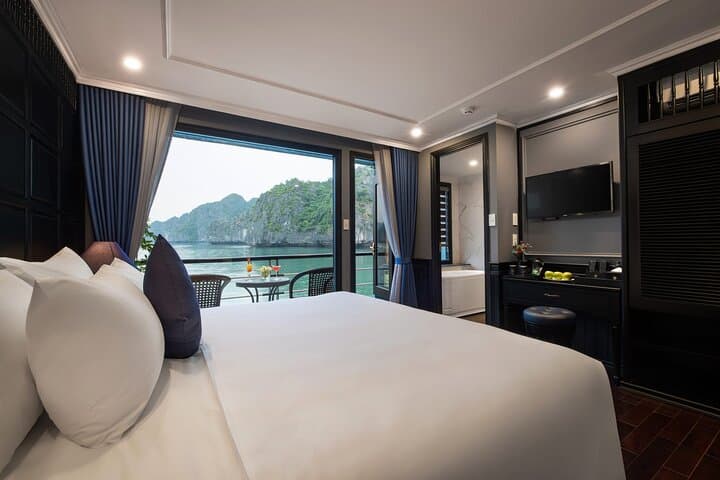 Overnight Luxury on Lan Ha Bay: Rosy Cruise 2-Day Explorer photo 6