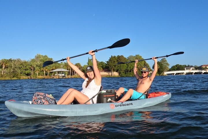 Kings Bay Double Kayak Rental: Manatee-Viewing & Springs Paddle in Crystal River photo 4