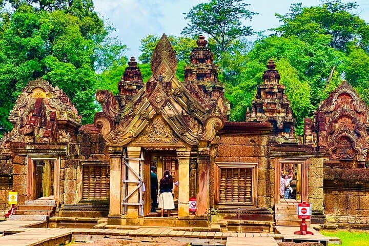 Private Banteay Srei, Kbal Spean & Landmine Museum Day Tour from Siem Reap