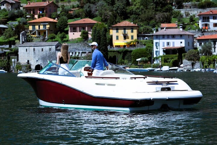 Private Lake Como 2-Hour Luxury Speedboat Tour with Prosecco photo 5