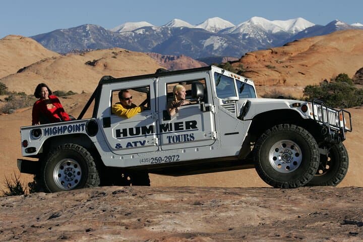 Conquer Moab’s Hell’s Revenge Trail in a Sunset Hummer Adventure photo 5