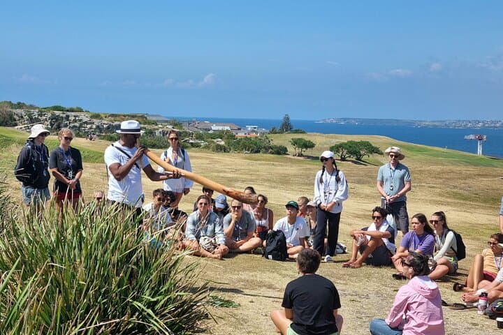 Bondi Aboriginal Walking Tour with Elder Walangari: Coastal History, Rock Carvings & Didgeridoo photo 2