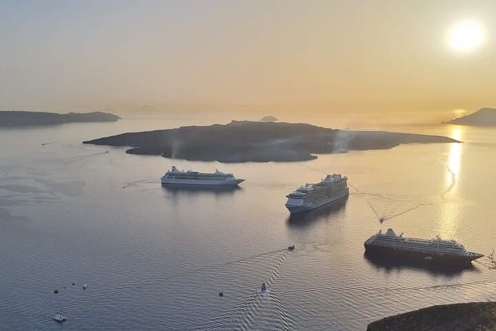 Santorini 6-Hour Private Tour from Crete — Fira, Oia & Volcano Views photo 5