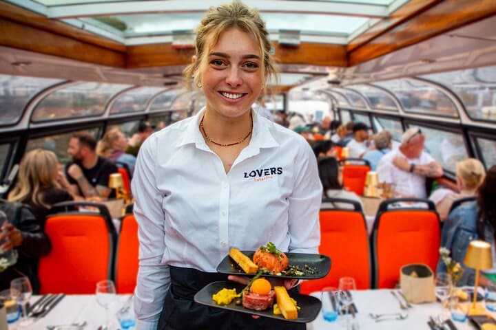 Twilight Dinner Canal Cruise in Amsterdam: 4-Course Meal with Drinks photo 3