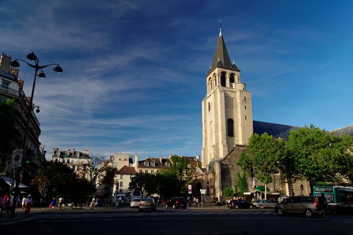Saint Germain des Prés: Private Full-Day Walking Tour with Eiffel Tower Access photo 2