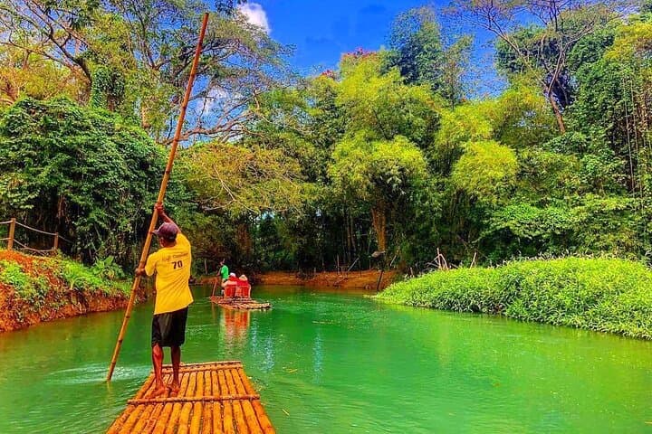 Martha Brae Rafting & Luminous Lagoon Private Tour from Montego Bay