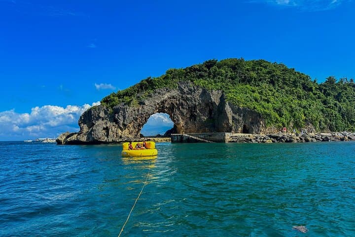 Private UFO Water Ride in Boracay: 15-Minute Towable Inflatable Adventure photo 2